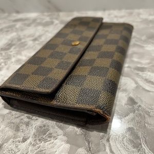 Louis Vuitton Checkered Wallet - Brown and Black